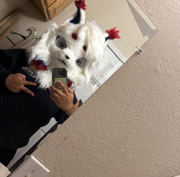 Edward's fursuit